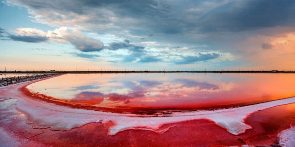 Солёное озеро Туз