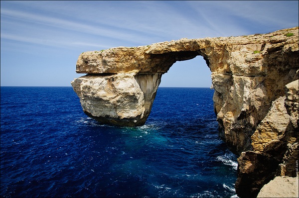 Мыс Лазурное окно находиться в Мальте