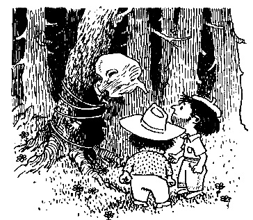 Черно-белое фото. Коротышка привязанный к дереву и двое коротышек перед ним.