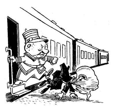 Черно-белое фото. Коротышка кондуктор пинком выбрасывает второго коротышку пассажира из поезда.