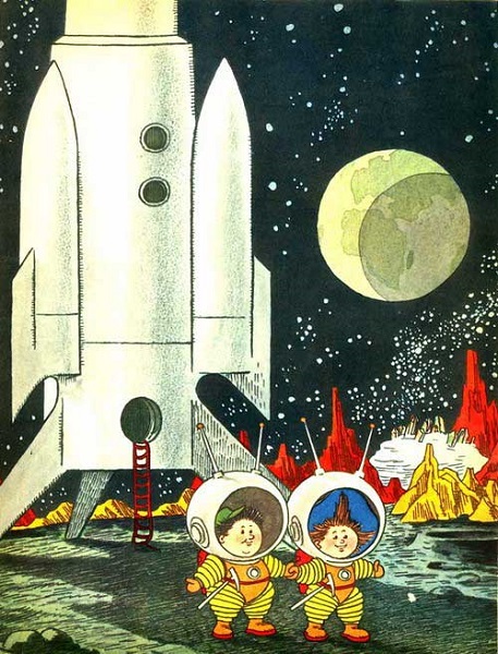 Двое коротышек стоят на Луне в скафандрах, позади, которых стоит ракета и видна планета Земля.